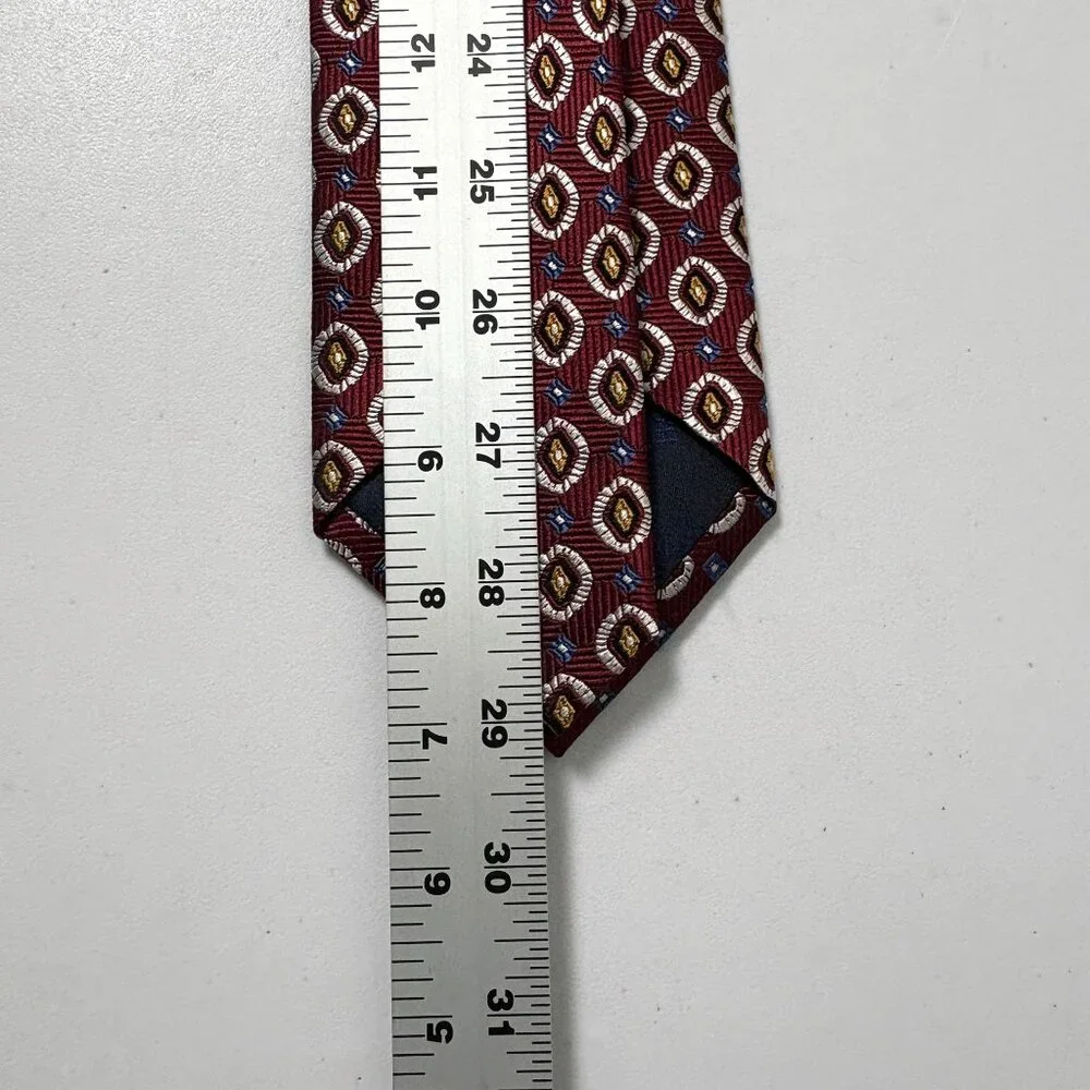 Jos A Bank Tie 100% Silk Necktie Maroon Gold Geometric‎ Medallion Print